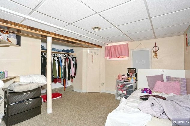 21 Bergen Ave, Bergenfield NJ 07621-2308 exterior