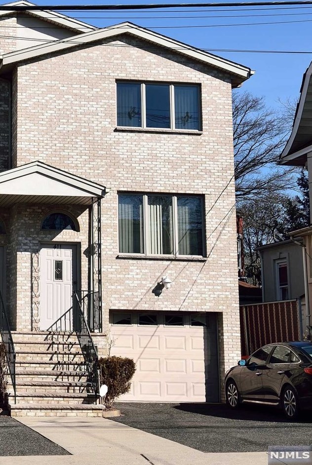411 Lawton Ave, Cliffside Park, NJ 07010
