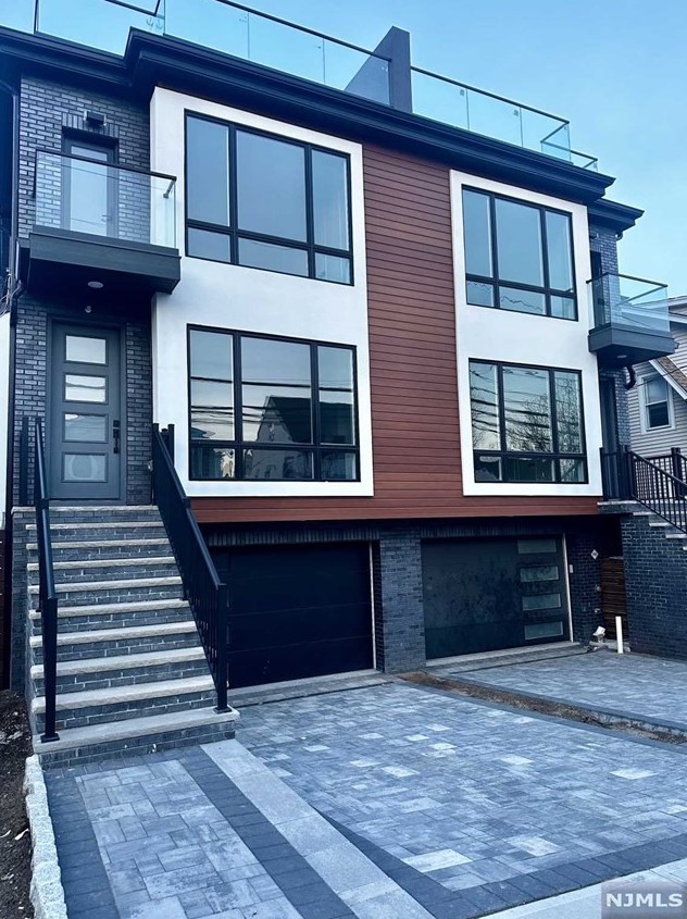 83 Crescent Ave #b, Cliffside Park, NJ 07010