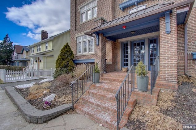 15 The Crescent #3, Montclair, NJ 07042