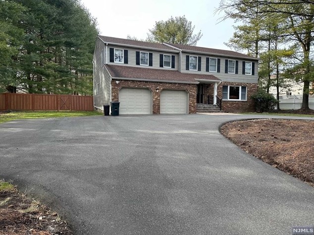 302 Airmont Ave, Mahwah, NJ 07430
