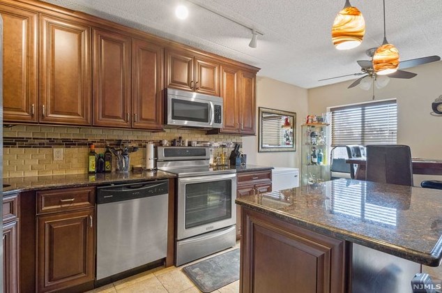 290 Anderson St #3i, Hackensack, NJ 07601
