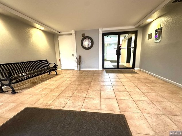 310 Lookout Ave Apt 206, Hackensack, NJ 07601