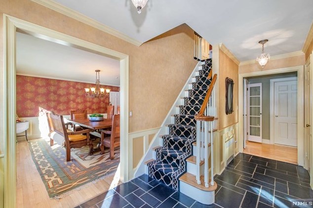 480 Concord Pl, Wyckoff, NJ 07481