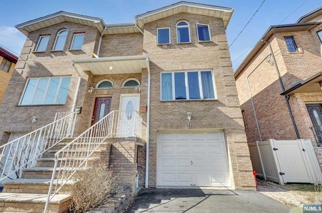 753 West End Ave, Cliffside Park, NJ 07010