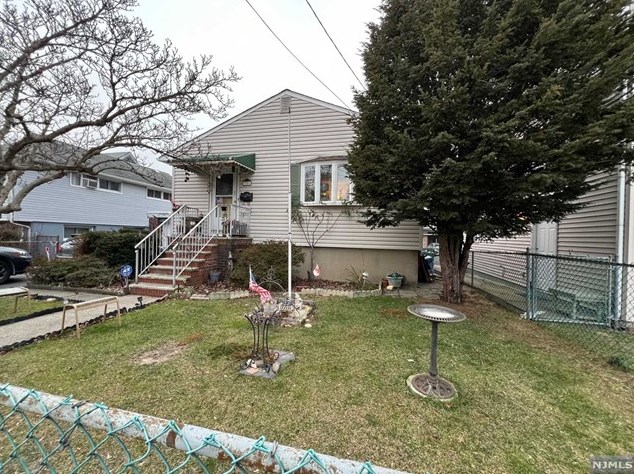 7205 Cottage Ave, North Bergen, NJ 07047