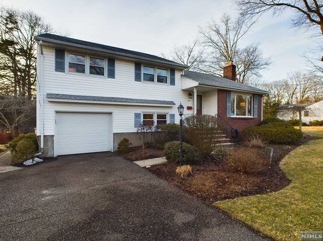 560 Northern Pkwy, Ridgewood, NJ 07450