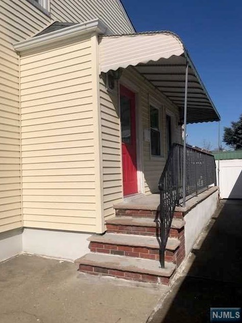 114 Stevens Pl, North Arlington, NJ 07031