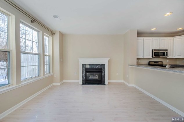 228 Riverwalk Way #228, Clifton, NJ 07014