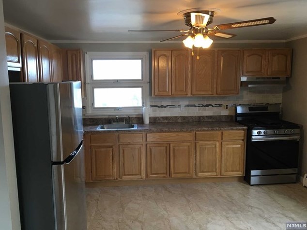 343 Macarthur Ave #2nd Fl, Outwater, NJ 07026