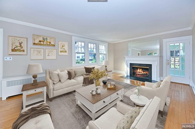209 Kemah Rd, Ridgewood, NJ 07450