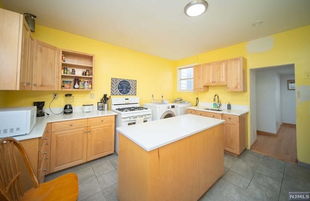 341 Marshall St, Paterson NJ  07503-3130 exterior
