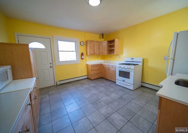 341 Marshall St, Paterson NJ  07503-3130 exterior