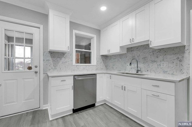 223 Stuyvesant Ave, Lyndhurst, NJ 07071