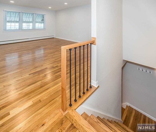 210 Sussex St #2, East Newark, NJ 07029