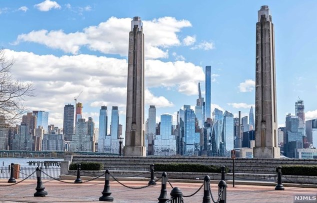 22 Ave At Port Imperial Apt 207, West New York, NJ 07093