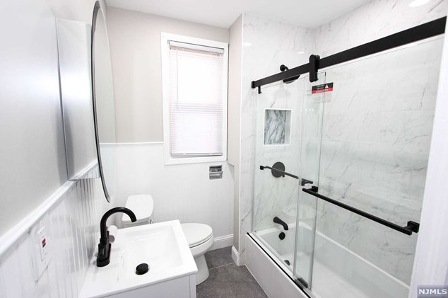 157 Orchard St #2, Elmwood Park, NJ 07407
