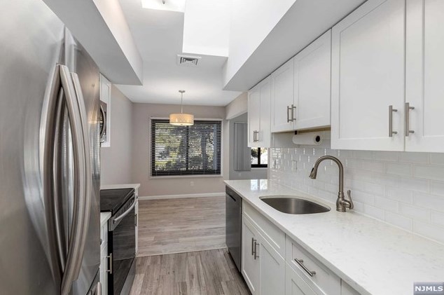 1471 John St, West Fort Lee NJ  07024-2564 exterior