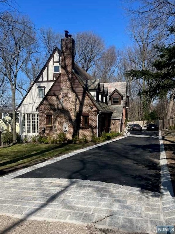7 Edward Ct, Tenafly, NJ 07670