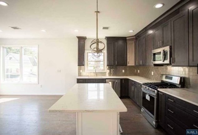 5105 Meadowview Ave, North Bergen, NJ 07047
