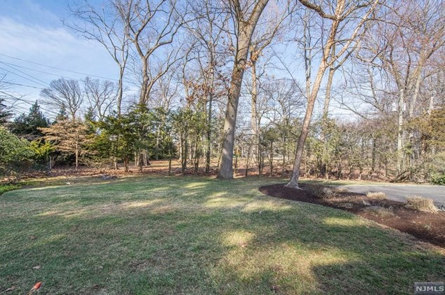 107 Heller Way, Montclair NJ 07043-2511 exterior