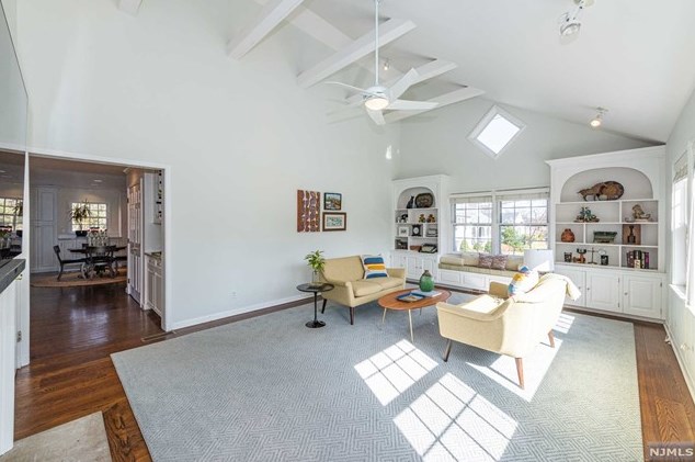 107 Heller Way, Montclair NJ 07043-2511 exterior