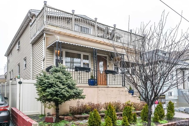 263 Morningside Ave, Cliffside Park, NJ 07010-1406
