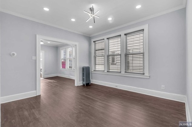 85 Campfield St, Irvington, NJ 07111-3057