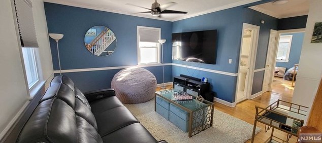 331 8th St, Saddle Brook NJ  07663-6309 exterior