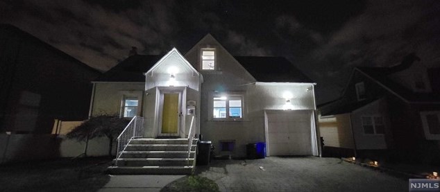 331 8th St, Saddle Brook, NJ 07663