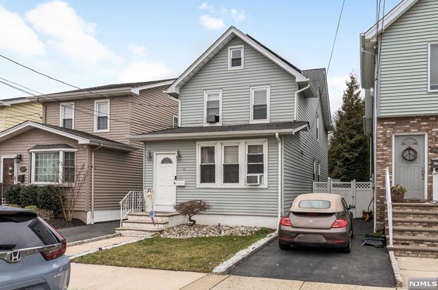 43 Belmount Ave, North Arlington, NJ 07031-5831