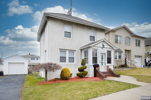45 Ottawa Ave, Hasbrouck Heights, NJ 07604