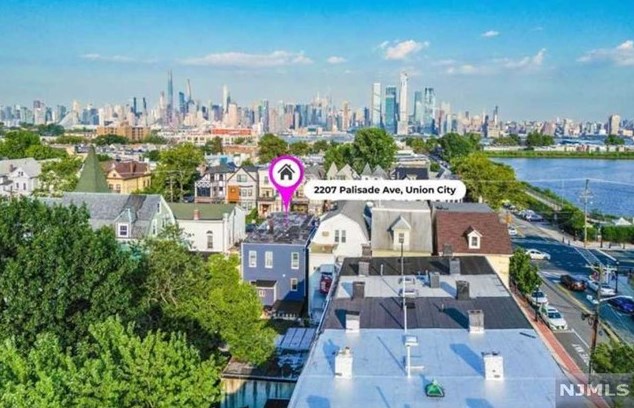 2207 Palisade Ave, Union City, NJ 07087