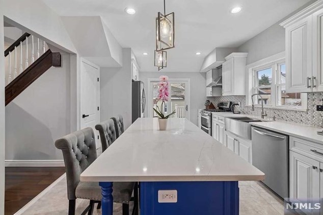 40 Palisade Ave, Bogota NJ  07603-1827 exterior