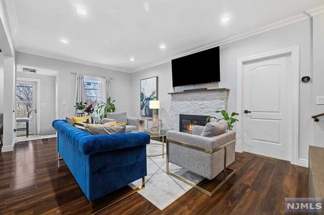 40 Palisade Ave, Bogota NJ  07603-1827 exterior