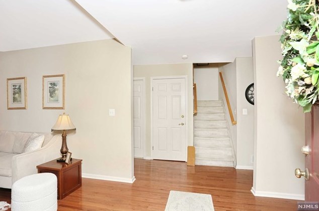 65 Hunter Rd, Paterson, NJ 07508