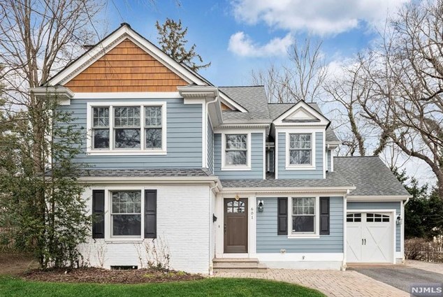 601 Ackerman Ave, Ho Ho Kus, NJ 07423