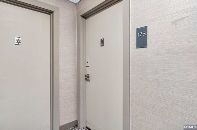 1203 River Rd Apt 17b, Edgewater, NJ