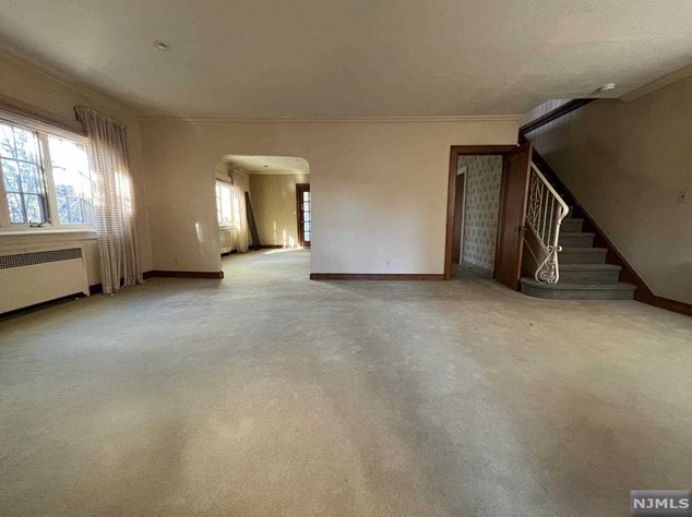 573 Standish Rd, Teaneck NJ  07666-2605 exterior