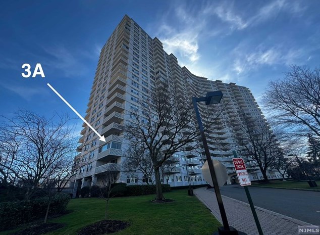 2000 Linwood Ave #3a, West Fort Lee, NJ 07024