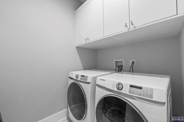 310 Mccloud Dr, West Fort Lee NJ  07024-5321 exterior