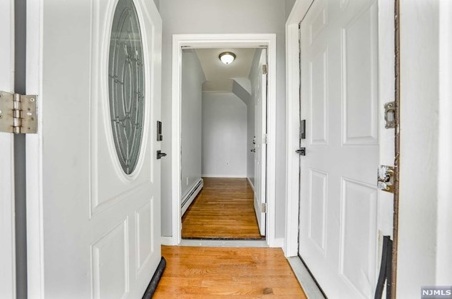 193 Hollywood Ave #1, East Orange, NJ 07018