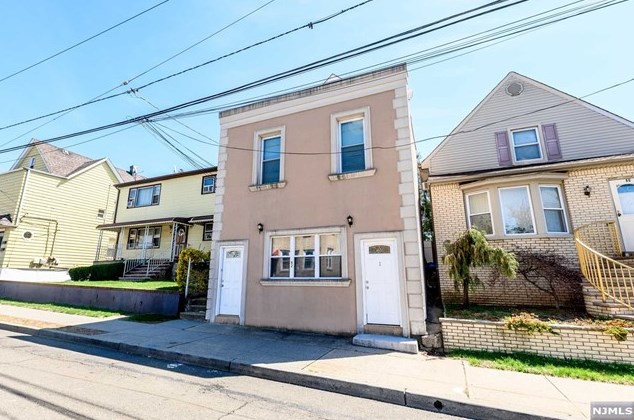 82 Pacific Ave #1, Outwater, NJ 07026