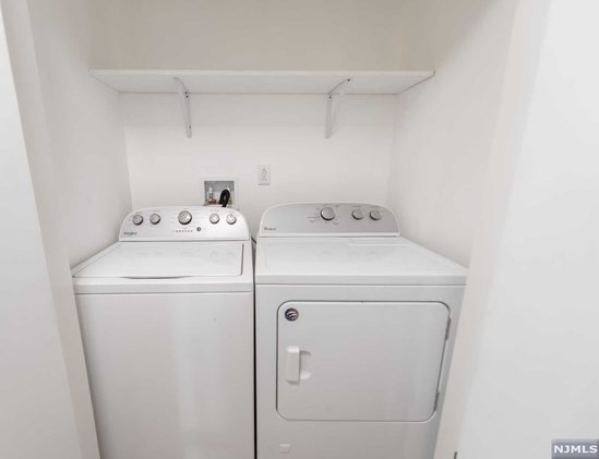 37 Spencer Pl, Outwater NJ  07026-1915 exterior