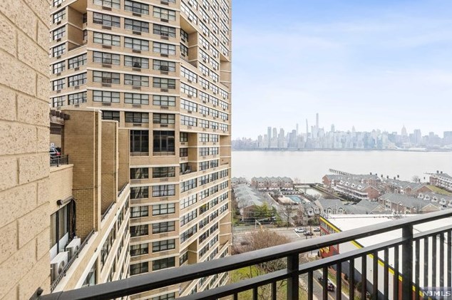 7000 Boulevard, West New York NJ  exterior