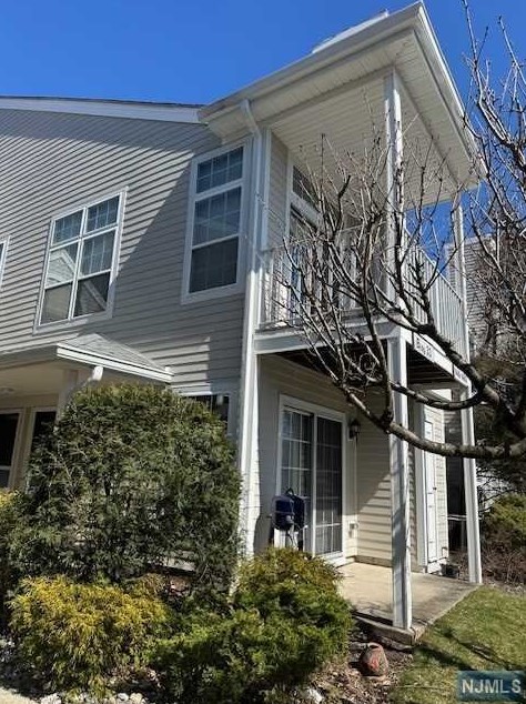 1452 York St, Mahwah, NJ 07430