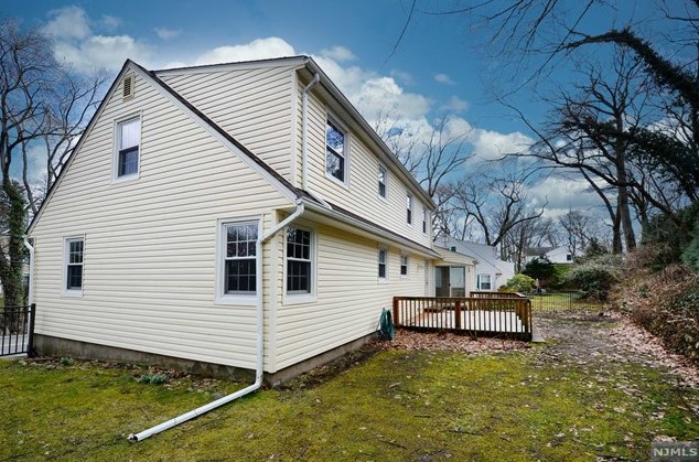 180 W Glen Ave, Ridgewood, NJ 07450