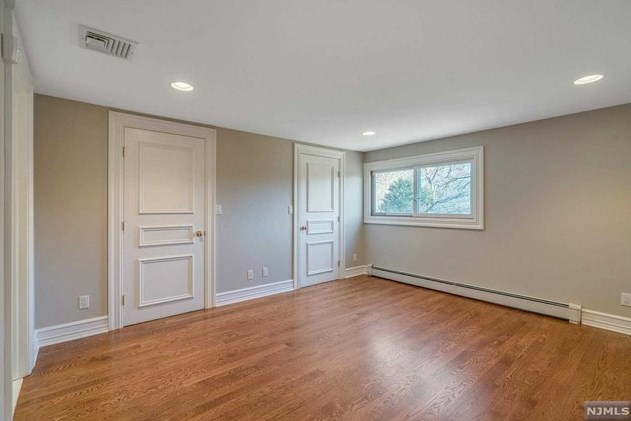 147 Saddlewood Dr, Hillsdale NJ  07642-1331 exterior