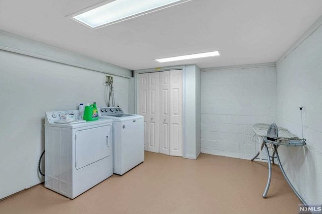 147 Saddlewood Dr, Hillsdale NJ  07642-1331 exterior