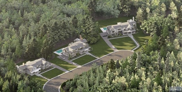 731 Surrey Ln, Franklin Lakes, NJ 07417